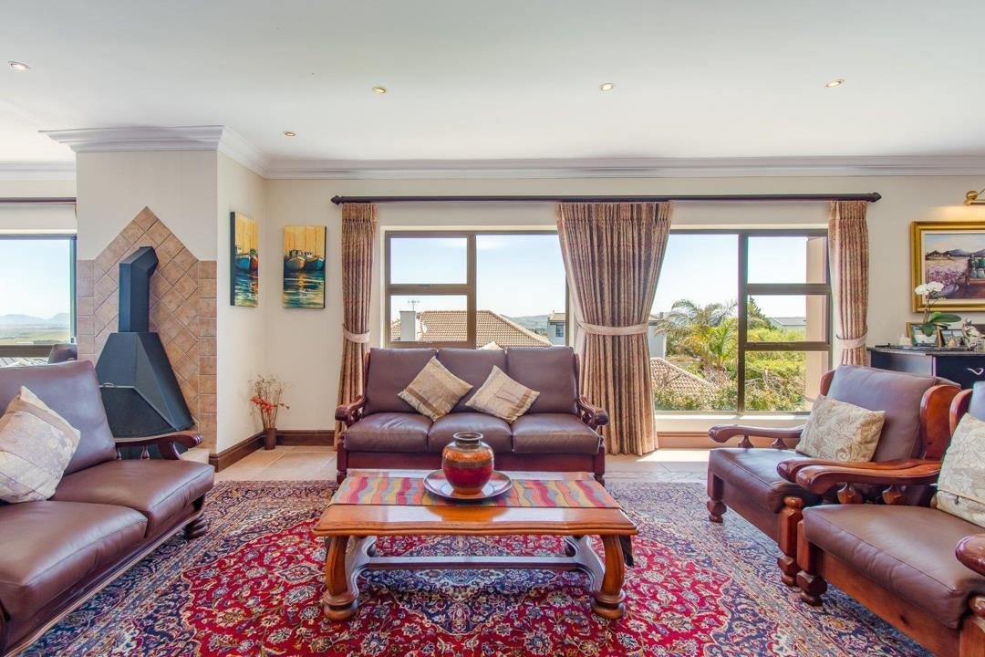 House in Bel` Aire, Cape Town, Western Cape 4 - 17383738