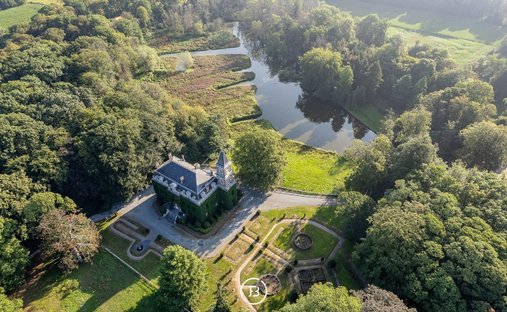 Château à Destelbergen, Région Flamande, Belgique 1