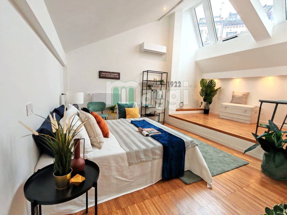 Apartment in Isola, Milan, Italy 2 - 17383048