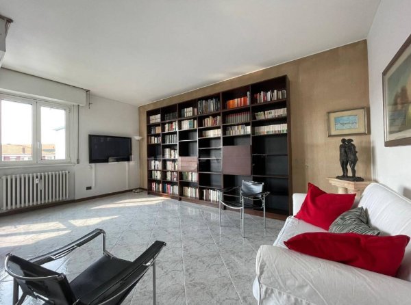 Apartment in Affori, Milan, Italy 1 - 17380746