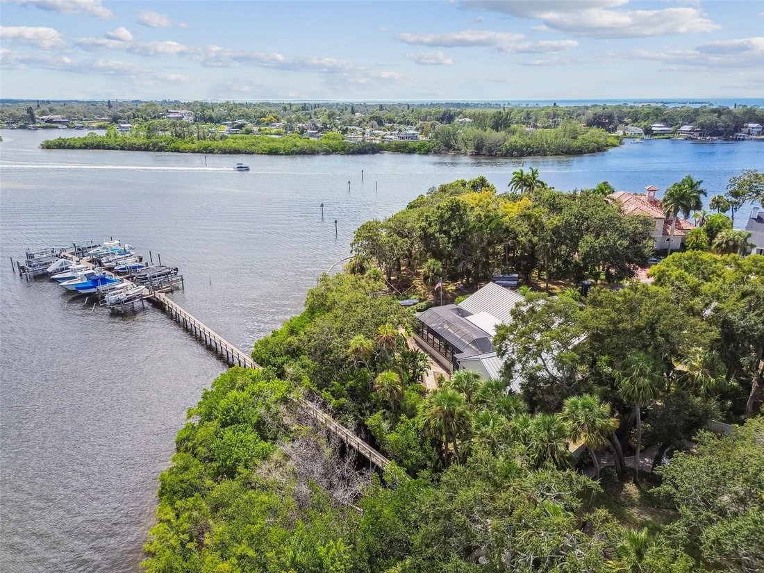 House in Tarpon Springs, Florida, United States 3 - 17381064
