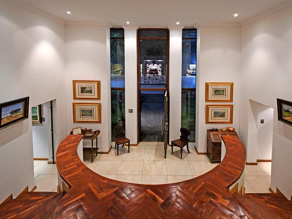 House in Bryanston, Gauteng, South Africa 5 - 17384636