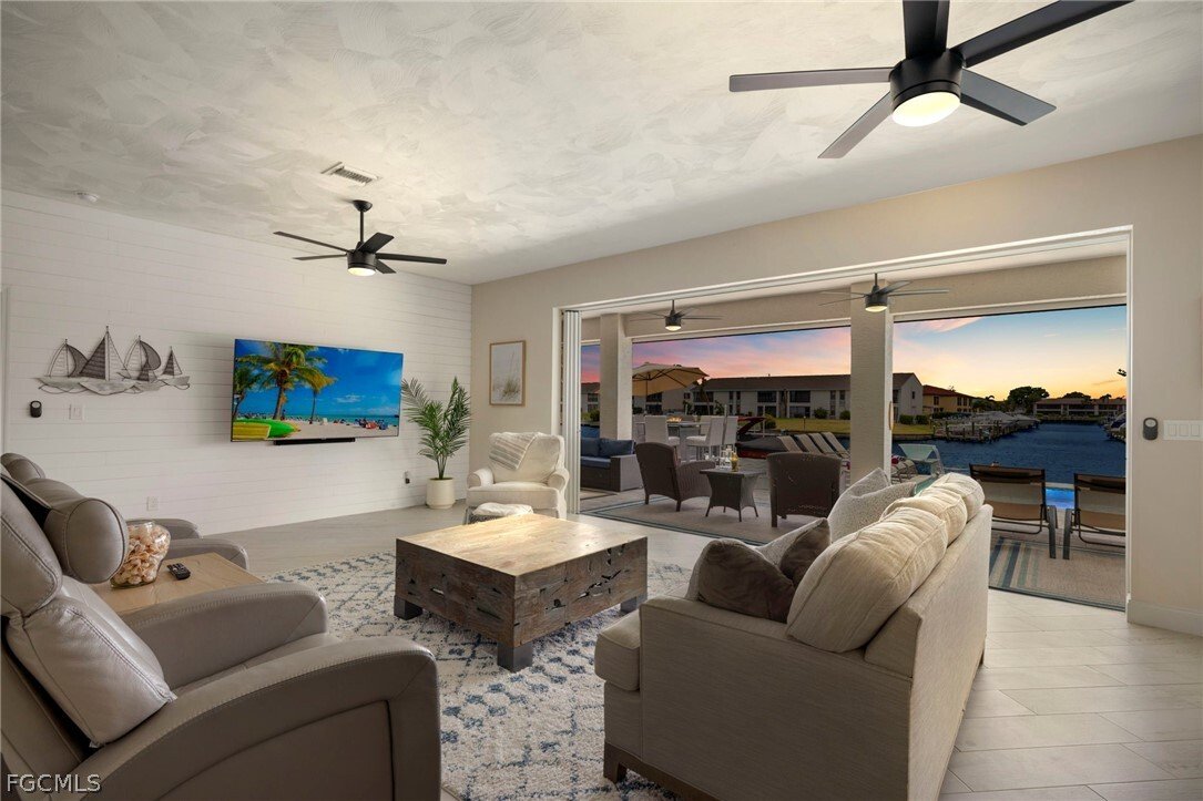 House in Cape Coral, Florida, United States 5 - 17384048