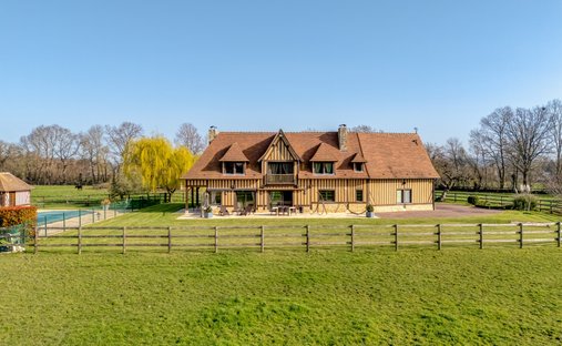 Maison à Tourgéville, Normandie, France 1