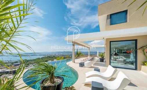 Villa in Can Pep Simo, Santa Eulària des Riu, Spanien 1