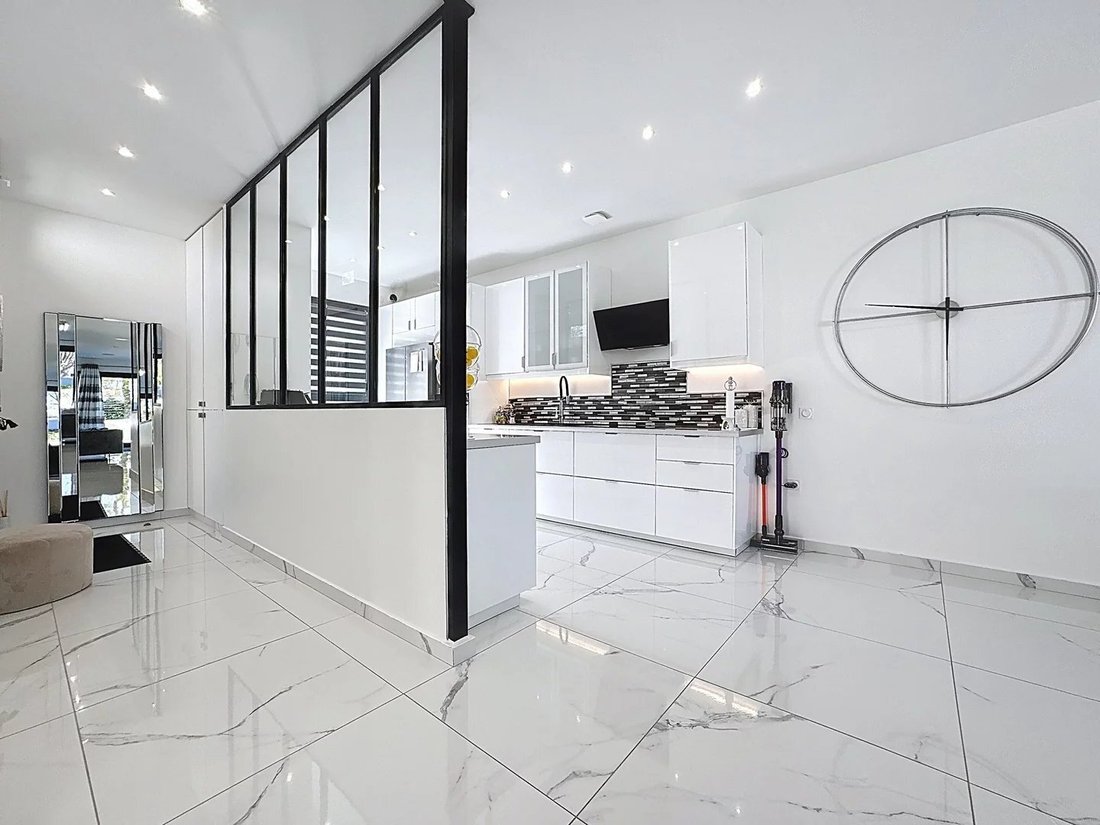 House in Sucy-en-Brie, Ile-de-France, France 5 - 15474314