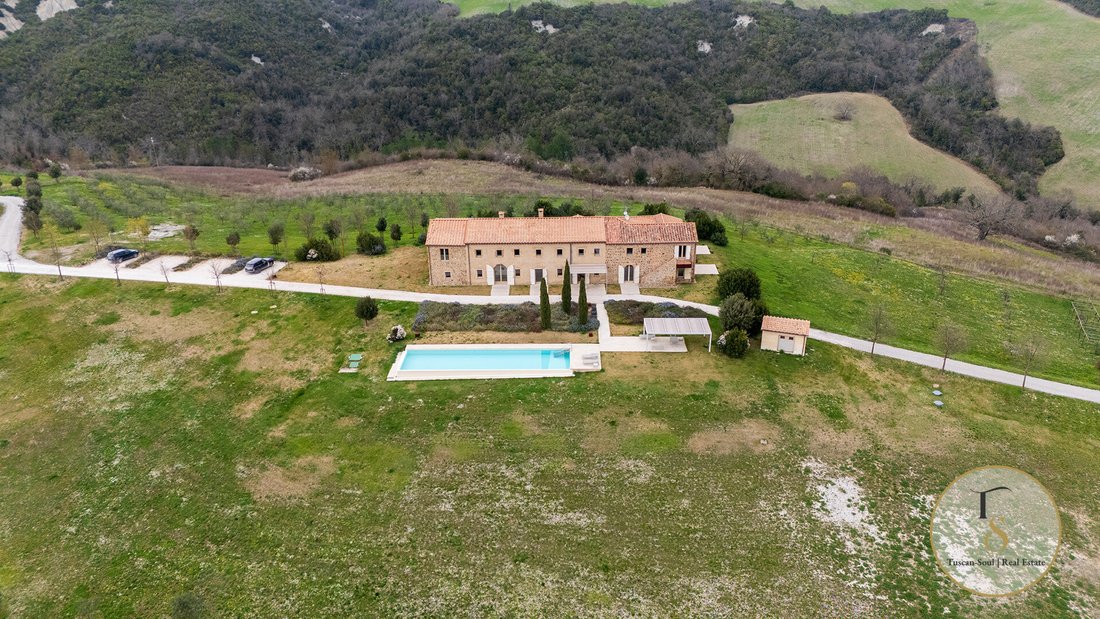 Country House in Volterra, Tuscany, Italy 2 - 16715393