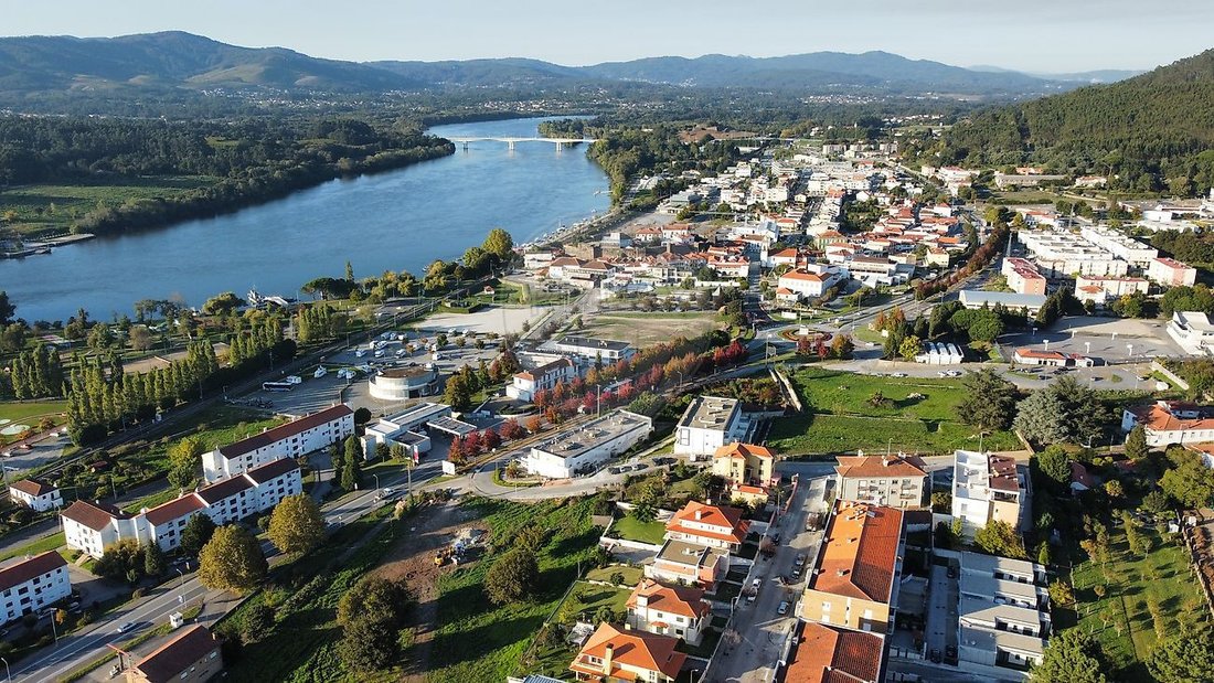 Terreno a Vila Nova de Cerveira, Distretto di Viana do Castelo, Portogallo 5 - 17384278
