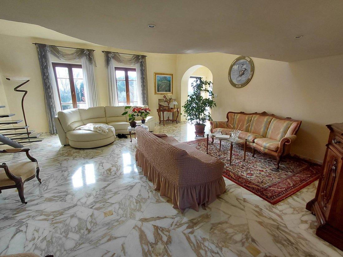 Villa in Pisa, Tuscany, Italy 2 - 17384896