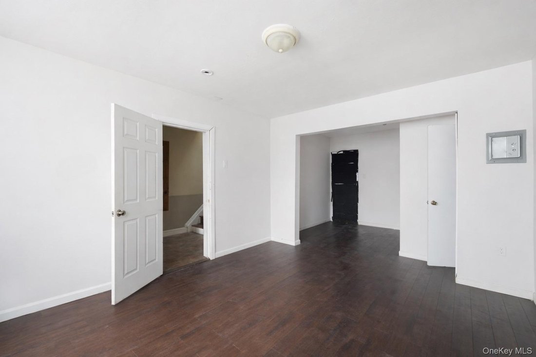 Apartment in New York, New York, United States 4 - 17383077