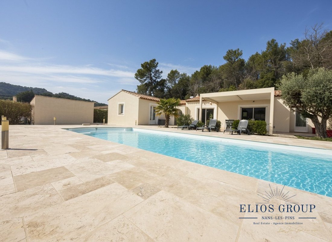 Villa in Nans-les-Pins, Provence-Alpes-Côte d'Azur, France 2 - 17385173