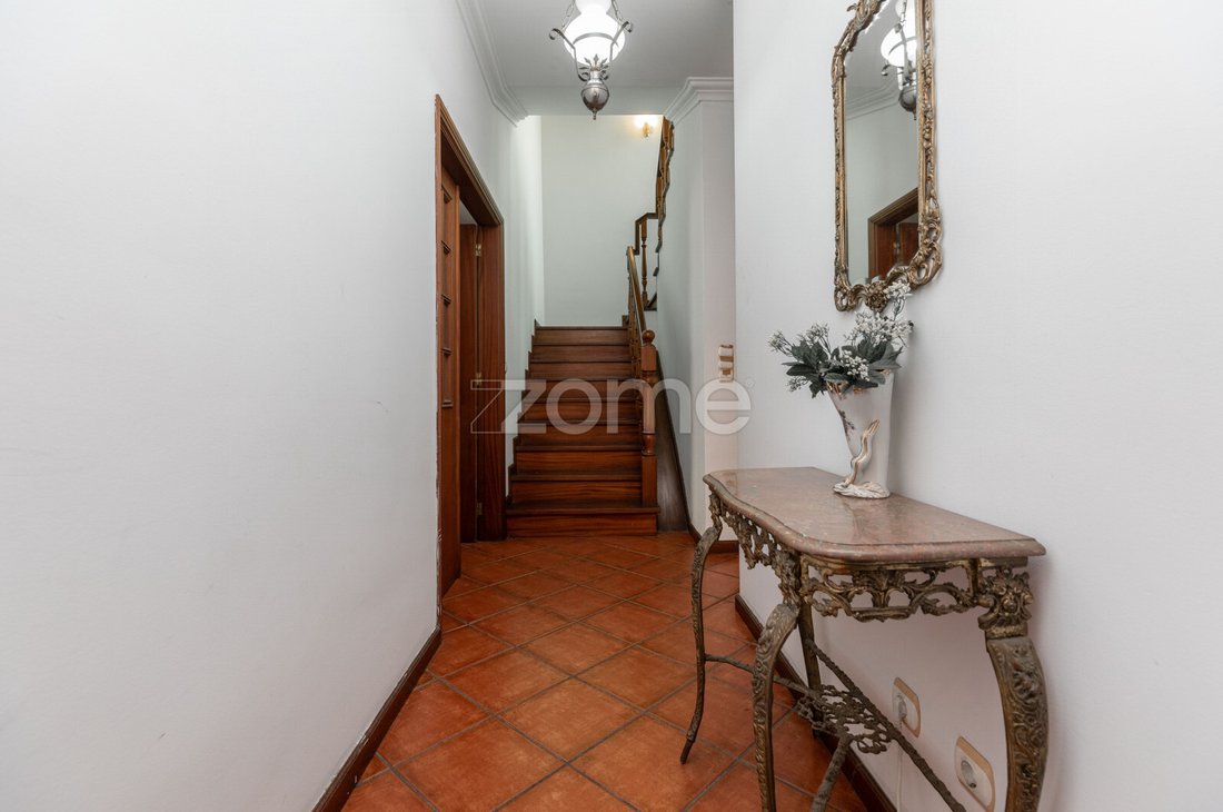 House in Coimbra (Se Nova, Santa Cruz, Almedina e Sao Bartolomeu), Coimbra District, Portugal 3 - 17384658