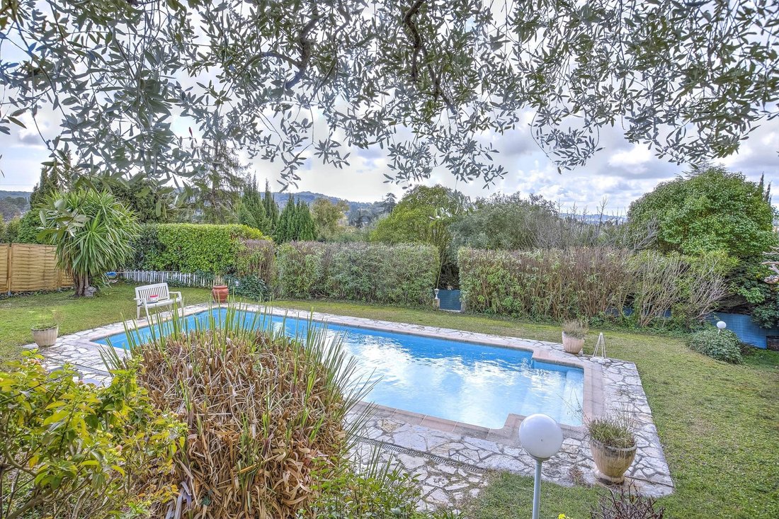 Villa in Mougins, Provence-Alpes-Côte d'Azur, France 4 - 17381638