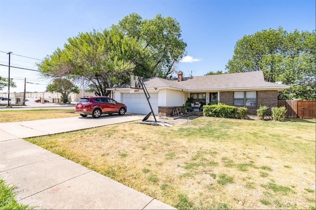 Garland, Texas, United States 3 - 17384086