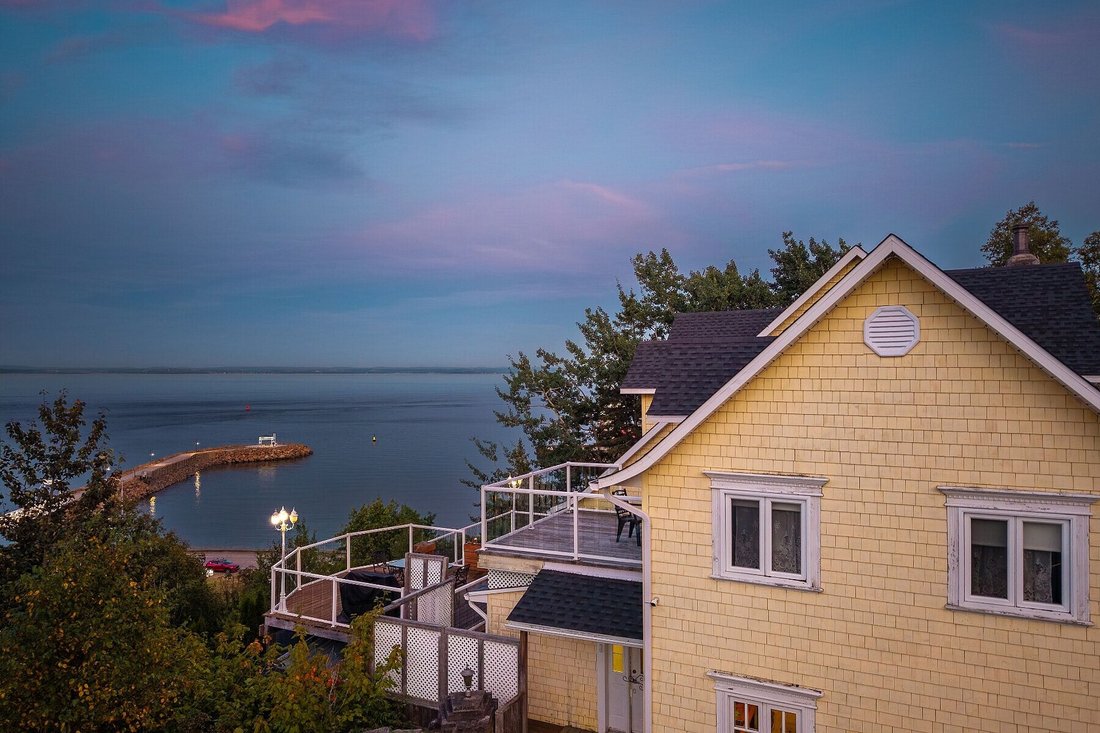 House in La Malbaie, Quebec, Canada 5 - 16063871