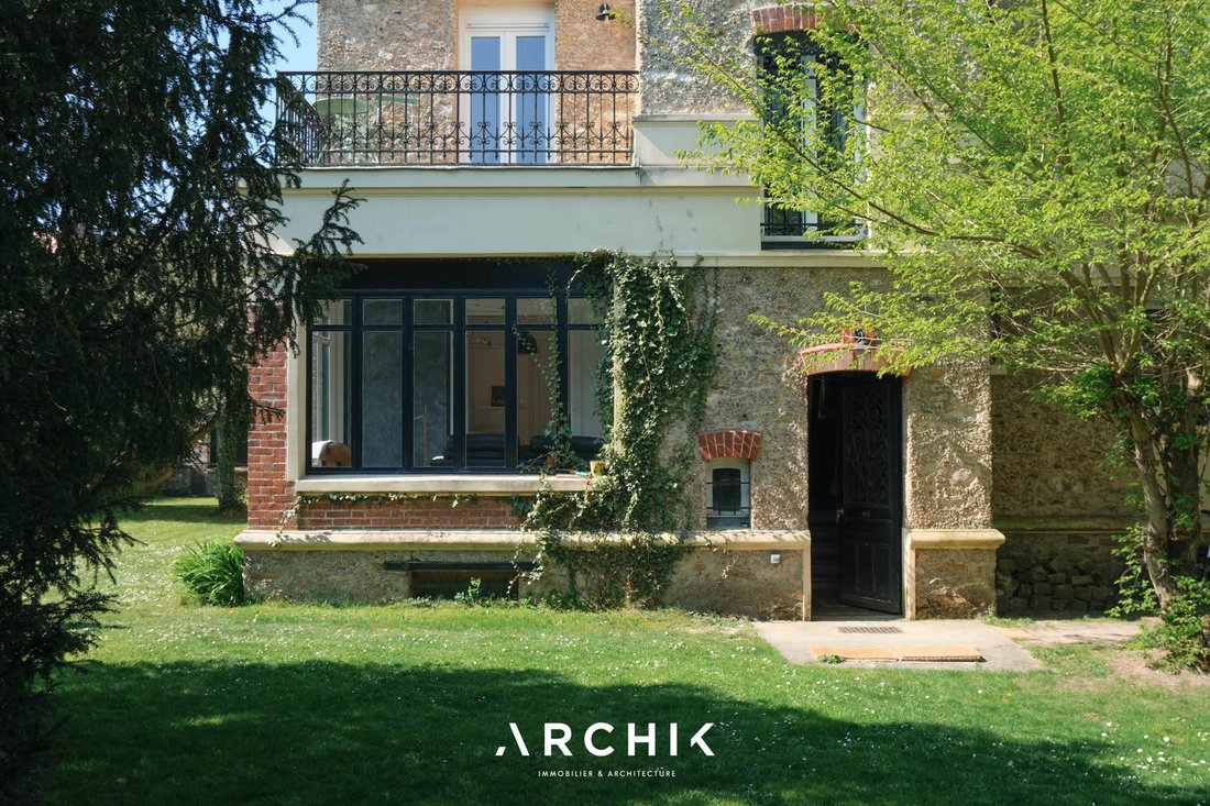 House in Sonchamp, Ile-de-France, France 1 - 15498638