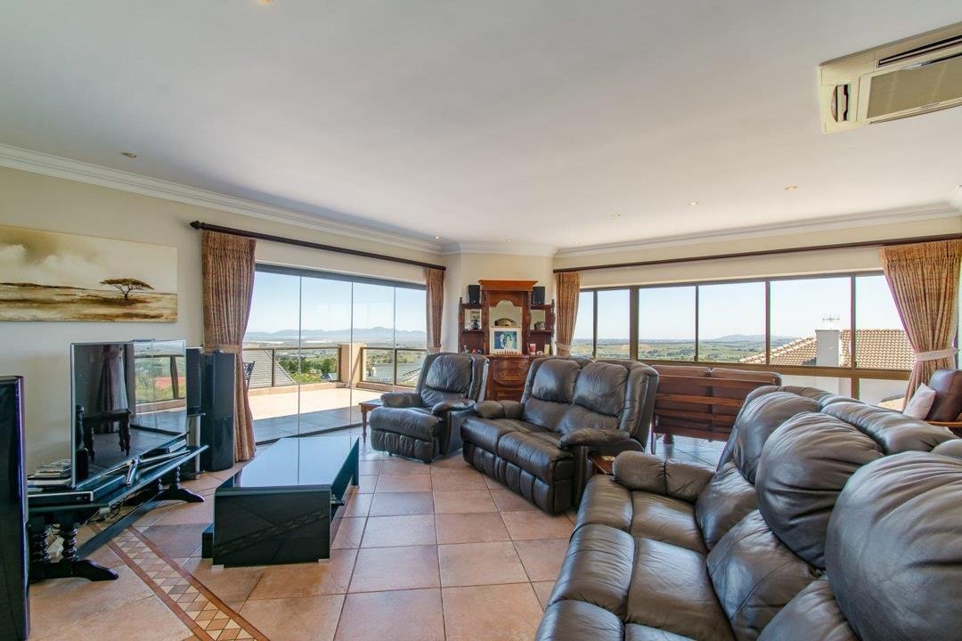 House in Bel` Aire, Cape Town, Western Cape 3 - 17383738