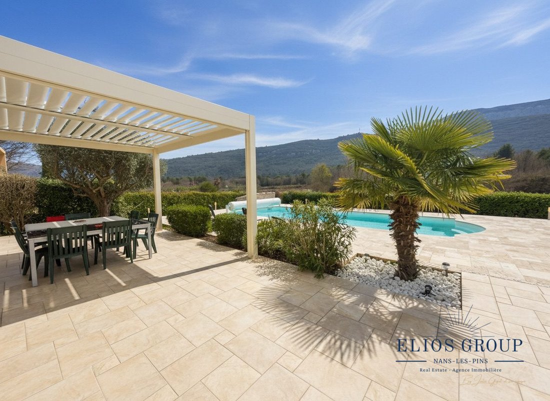 Villa in Nans-les-Pins, Provence-Alpes-Côte d'Azur, France 1 - 17385173