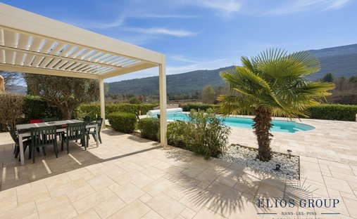 Villa in Nans-les-Pins, Provence-Alpes-Côte d'Azur, France 1