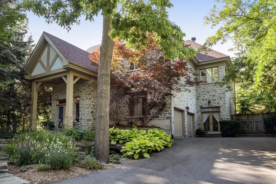House in Montréal, Quebec, Canada 4 - 16269384