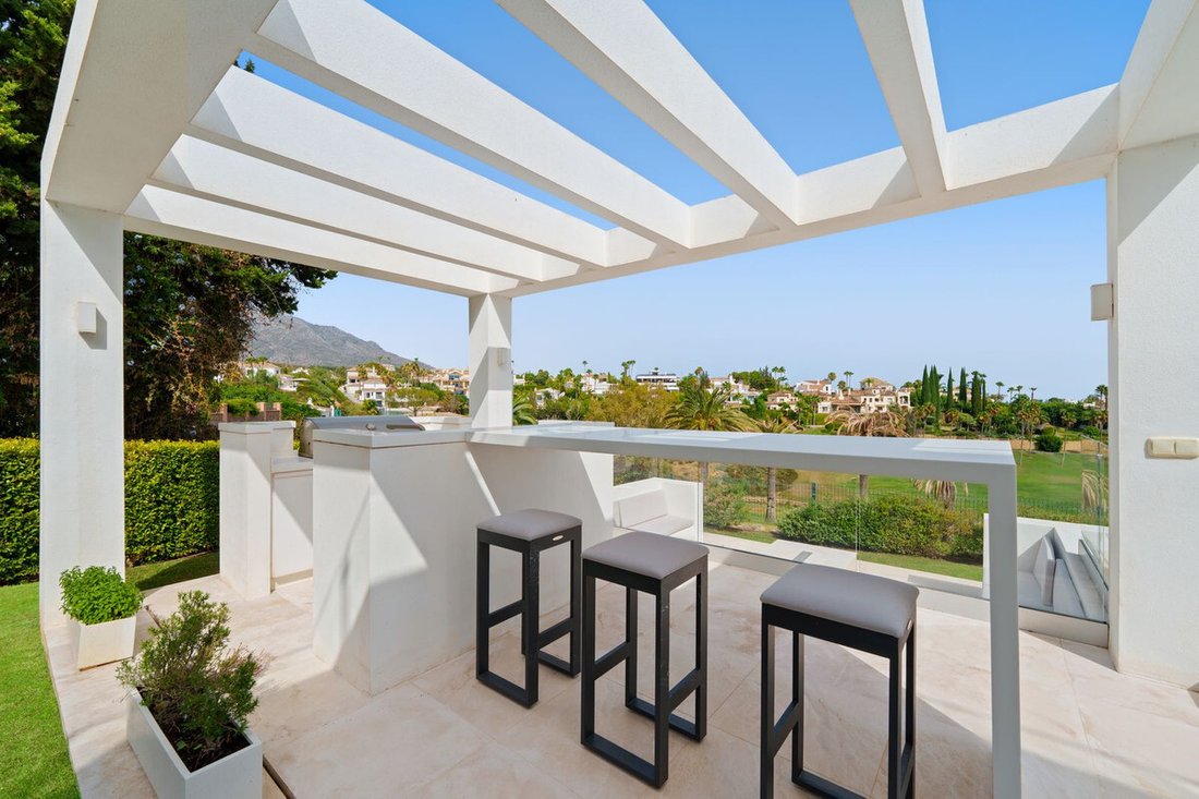 Villa in Puerto Banus, Marbella, Spain 5 - 17381518