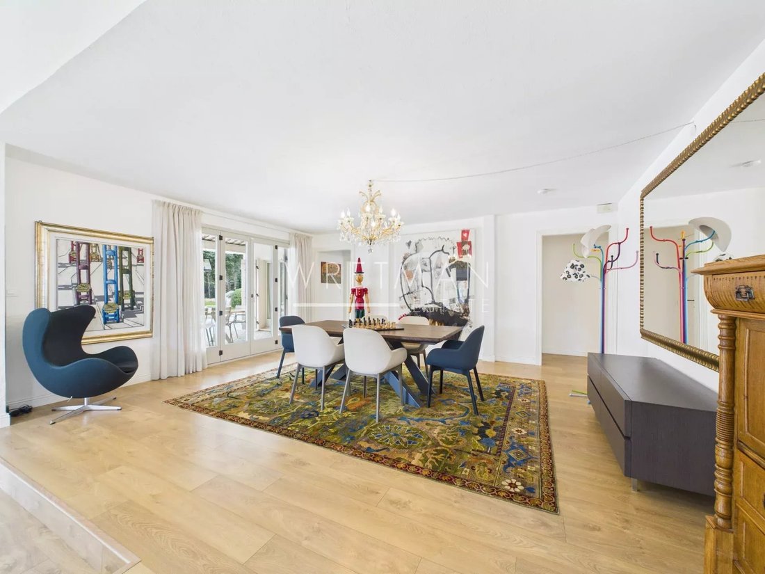 Villa in Mougins, Provence-Alpes-Côte d'Azur, France 5 - 17384046