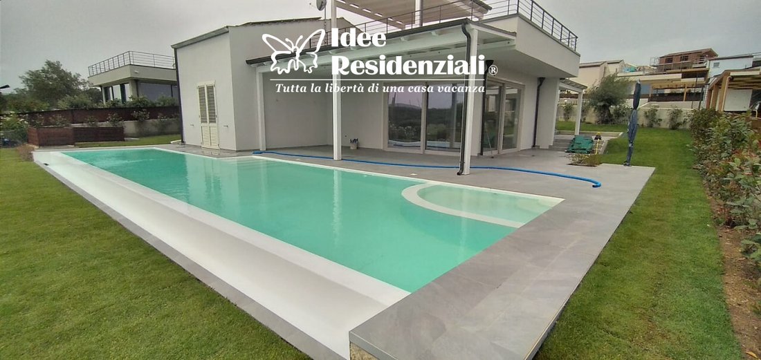Villa in Santa Teresa Gallura, Sardinia, Italy 4 - 17384608