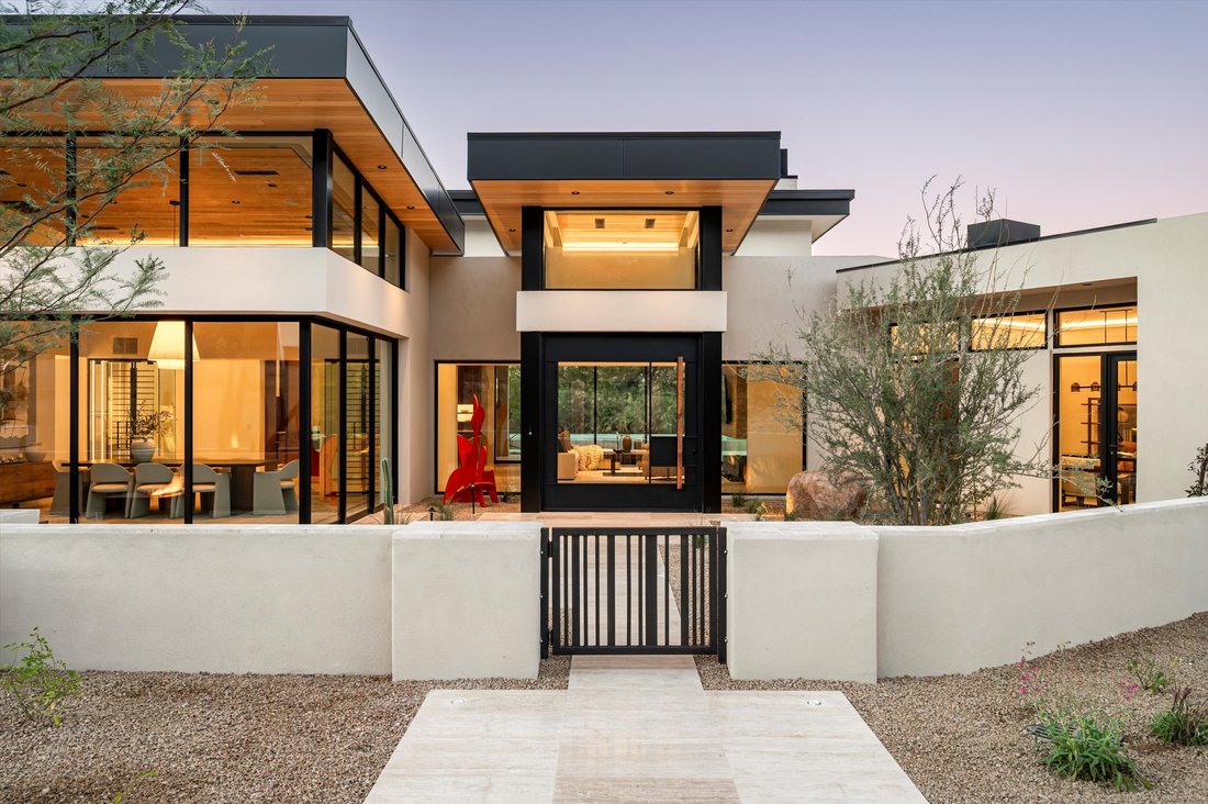 Paradise Valley, Arizona, United States 2 - 16401725