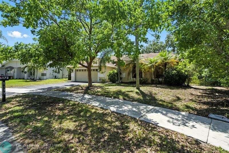 House in Coconut Creek, Florida, United States 1 - 15839915
