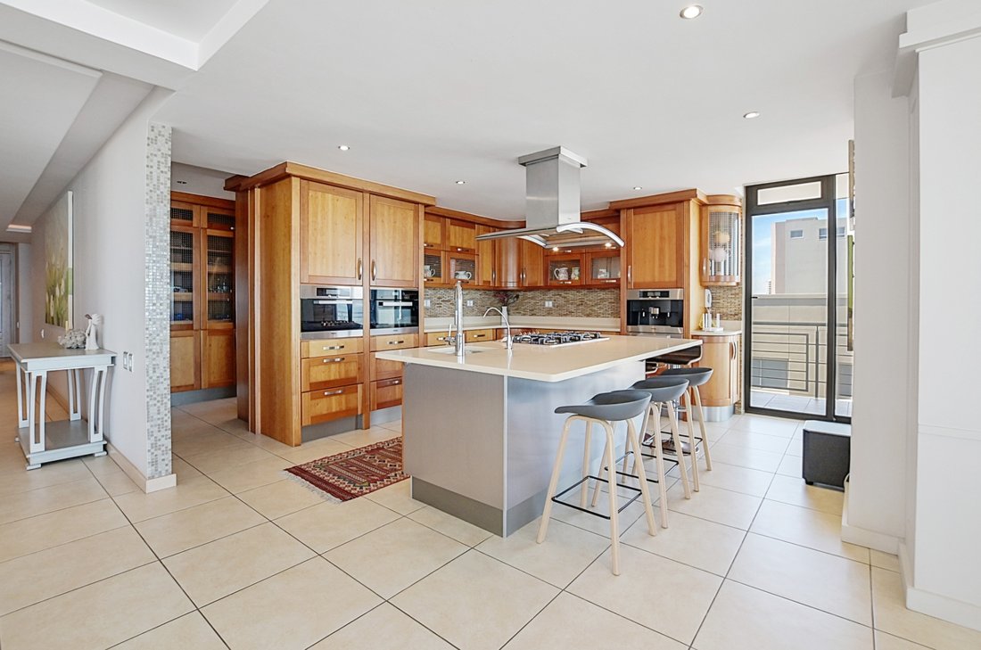 Apartment in Cape Town, Western Cape, South Africa 4 - 17380543