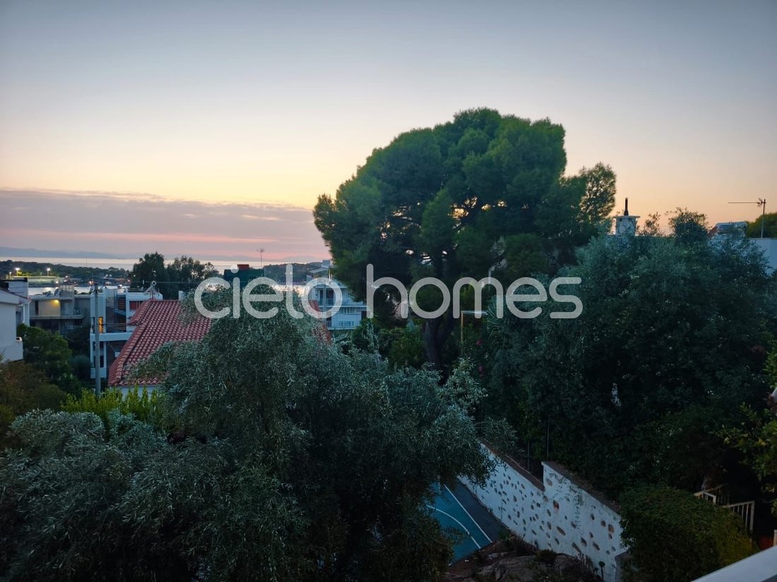 Apartment in Vouliagmeni, Attica, Greece 1 - 17383370