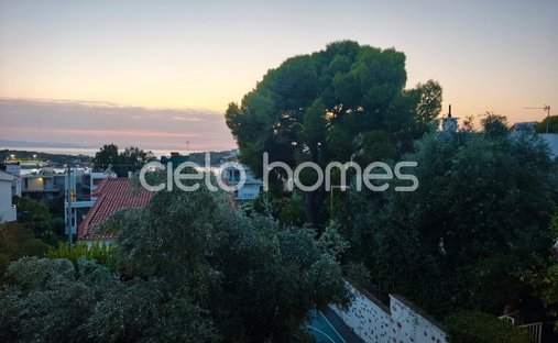 Apartment in Vouliagmeni, Attica, Greece 1