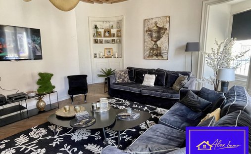 19th Century Château With 4,34 Hectare Wooded Park Swimming Pool Burgundy, Near Beaune