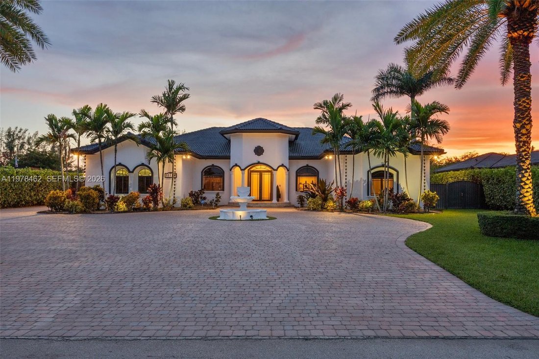 House in Miami, Florida, United States 2 - 17383978
