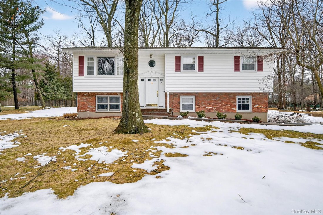House in Airmont, New York, United States 2 - 17383472