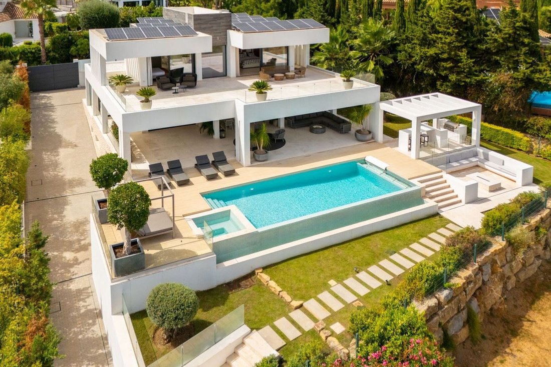 Villa in Nueva Andalucia, Marbella, Spain 1 - 17381128