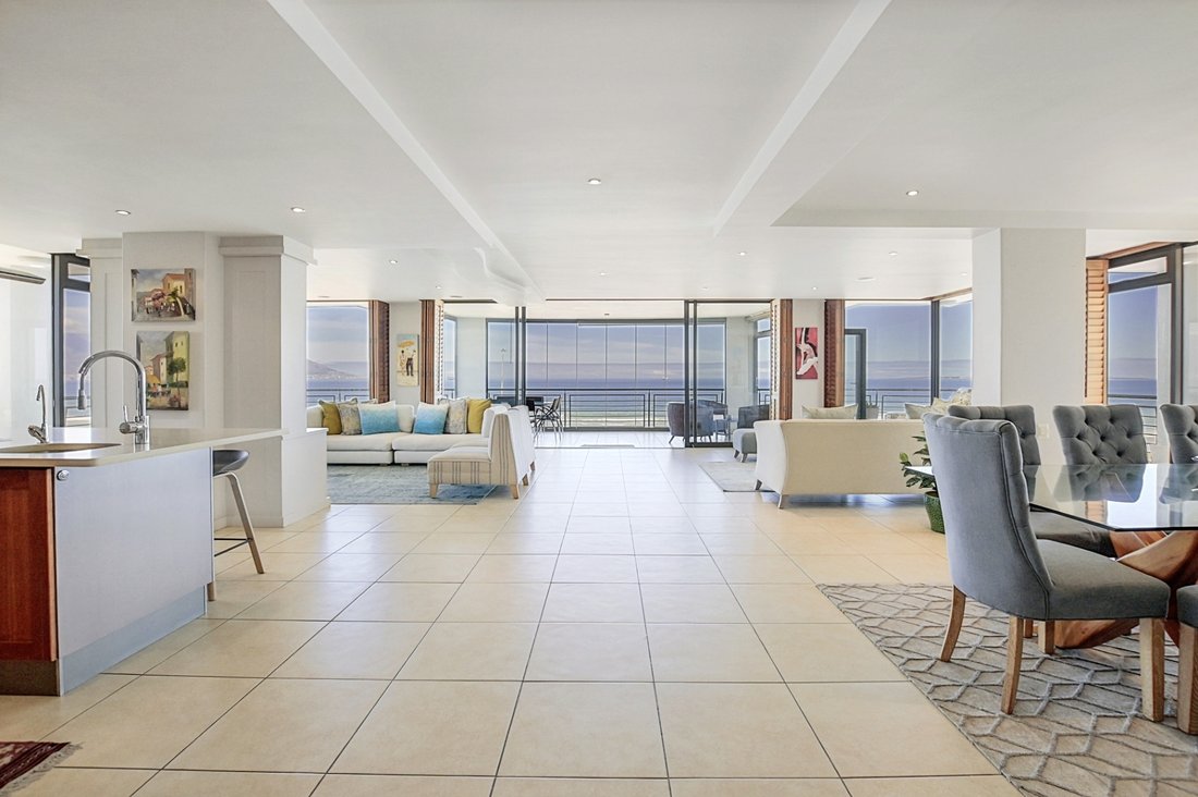 Apartment in Cape Town, Western Cape, South Africa 1 - 17380543