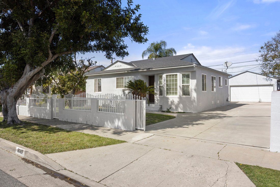 House in Buena Park, California, United States 1 - 17358357