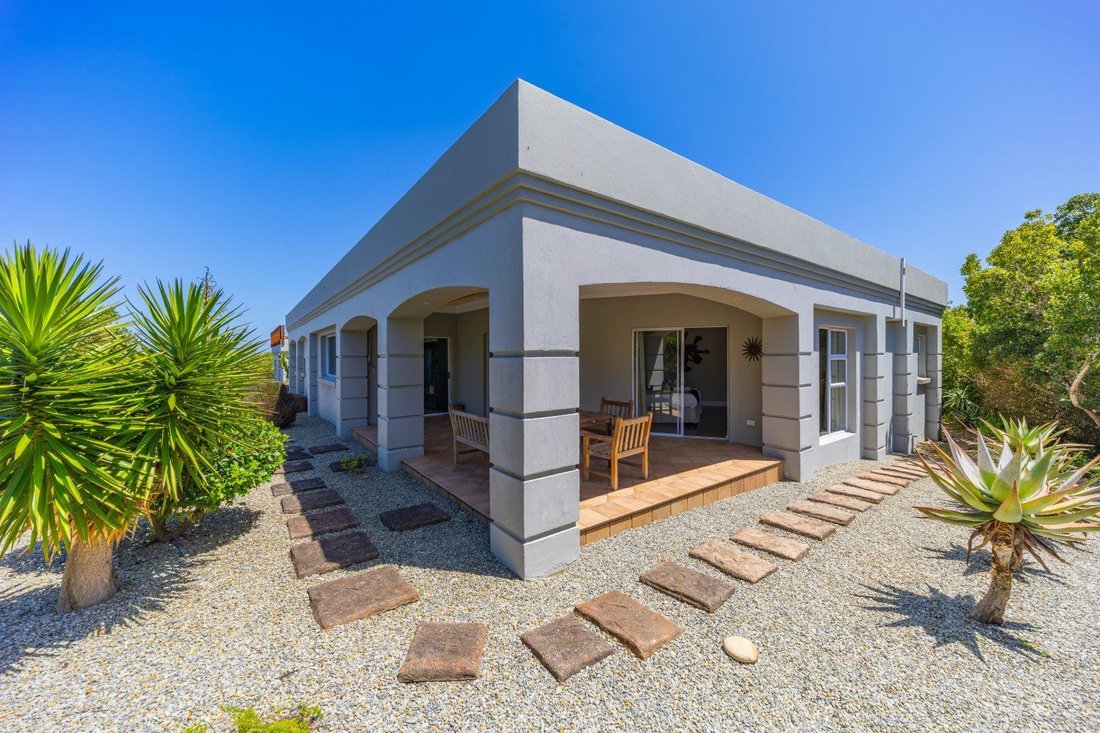 House in Sparrebosch, Western Cape, South Africa 1 - 17383702