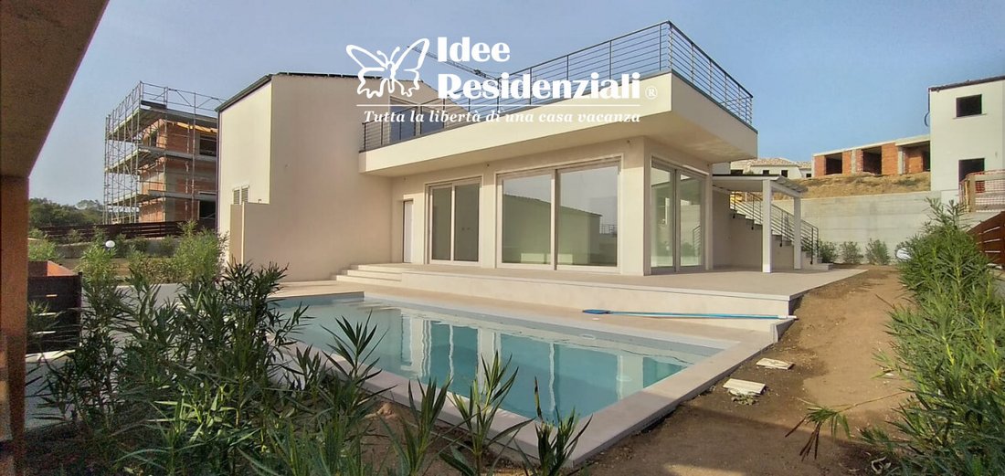 Villa in Santa Teresa Gallura, Sardinia, Italy 5 - 17384608