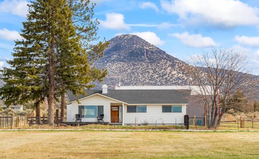 House in Powell Butte, Oregon, United States 1