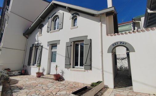House in Saint Martin-Cité des Fleurs, Biarritz, France 1