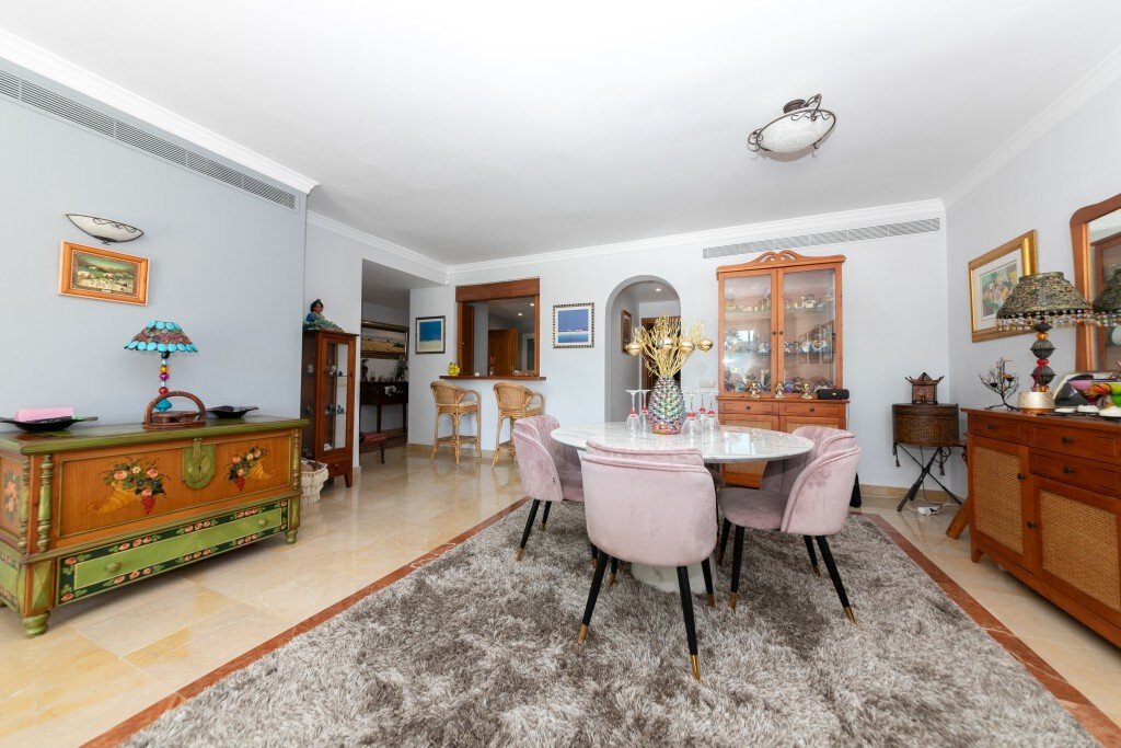 Apartment in La Quinta, Benahavis, Andalusia 3 - 17376481