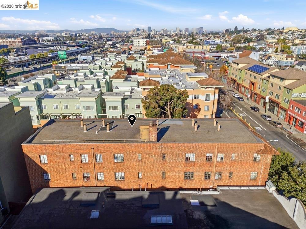 Oakland, California, United States 3 - 17382820
