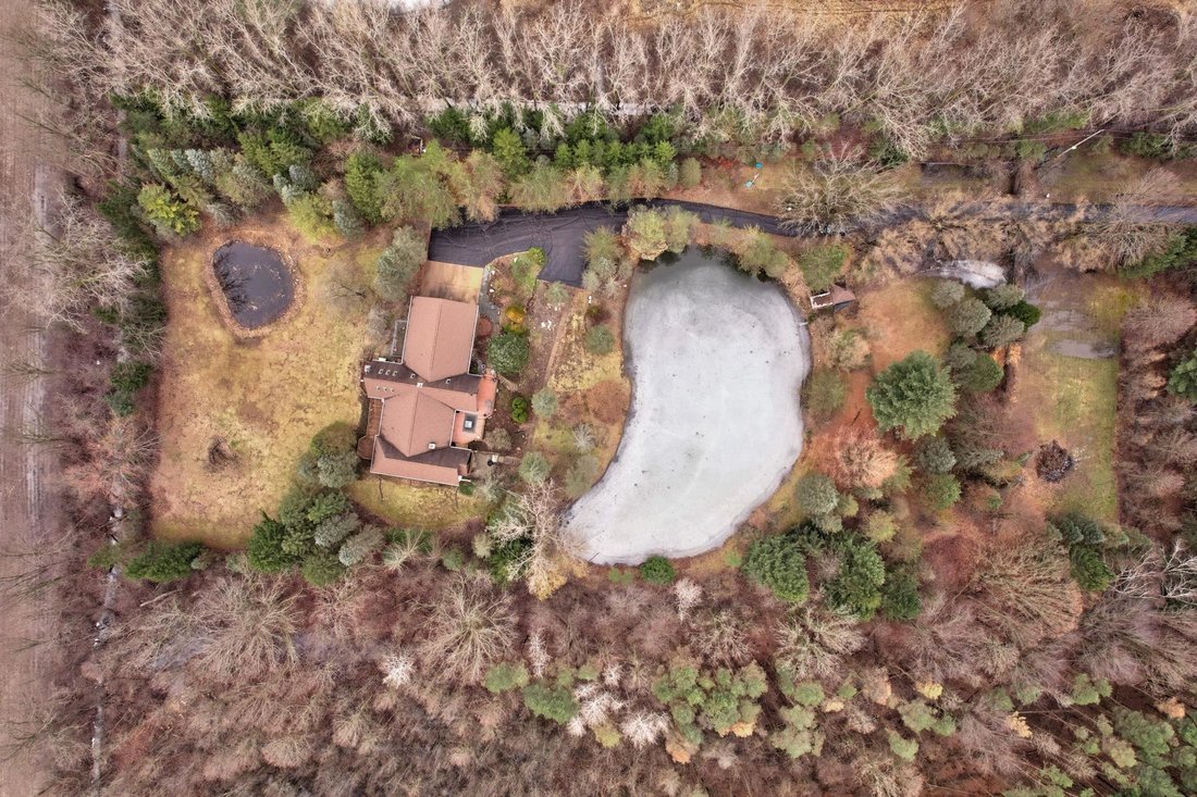 House in Birch Run, Michigan, United States 4 - 17384182