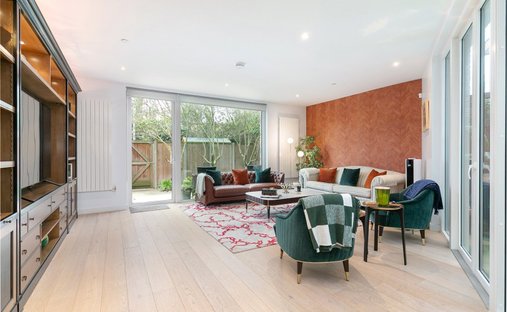 Townhouse in North Woolwich, Newham, England 1