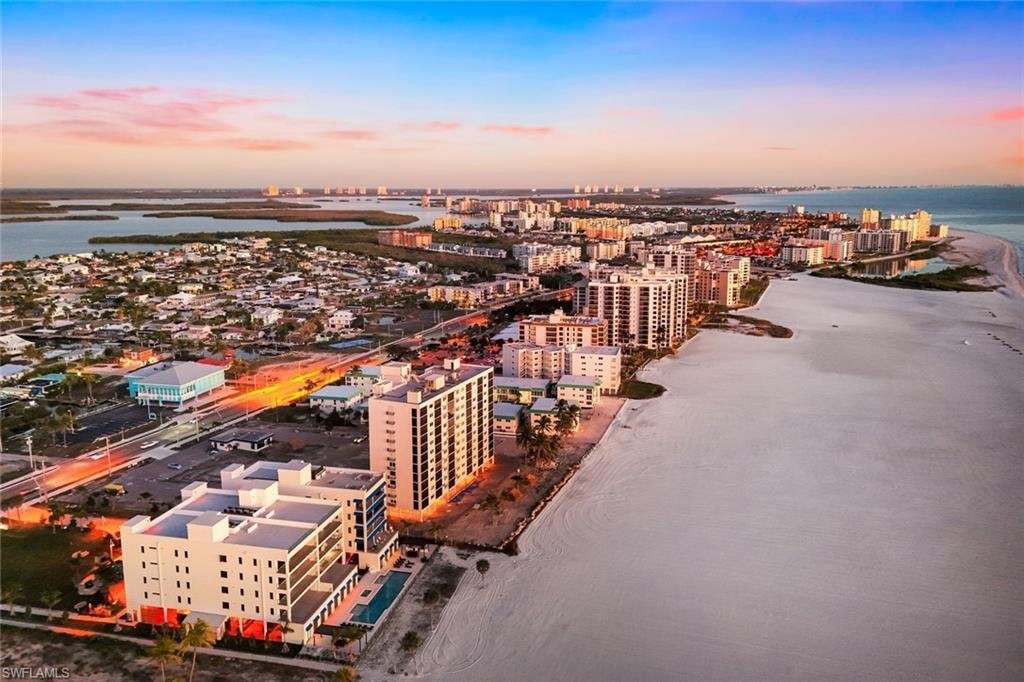 Condo in Fort Myers Beach, Florida, United States 3 - 17381502