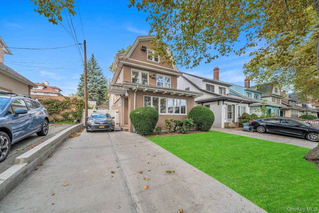 House in New York, New York, United States 1 - 17383020