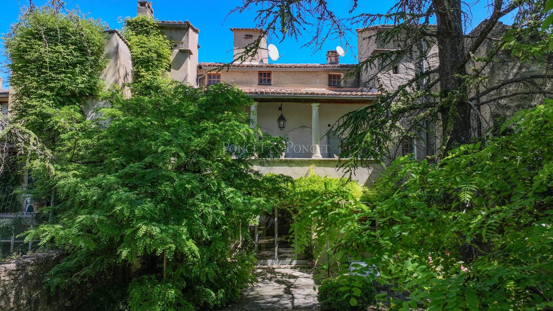 Estate in Uzès, Occitania, France 5 - 17380521