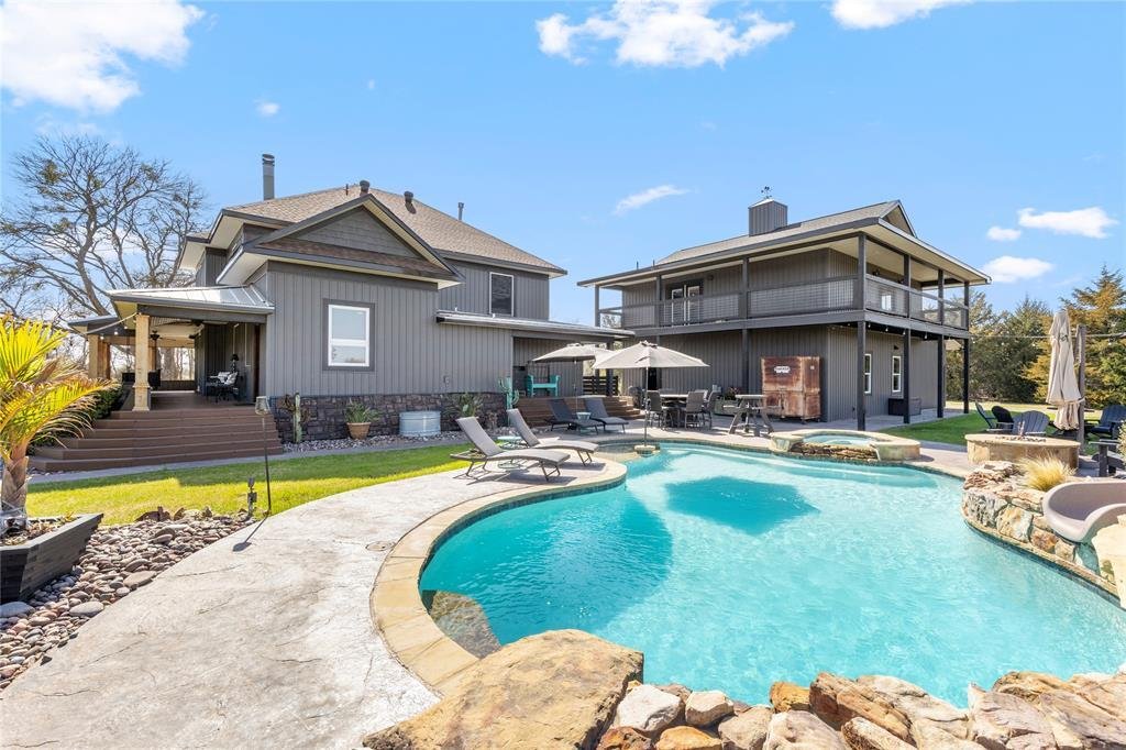 Farm Ranch in Caddo Mills, Texas, United States 2 - 17384163